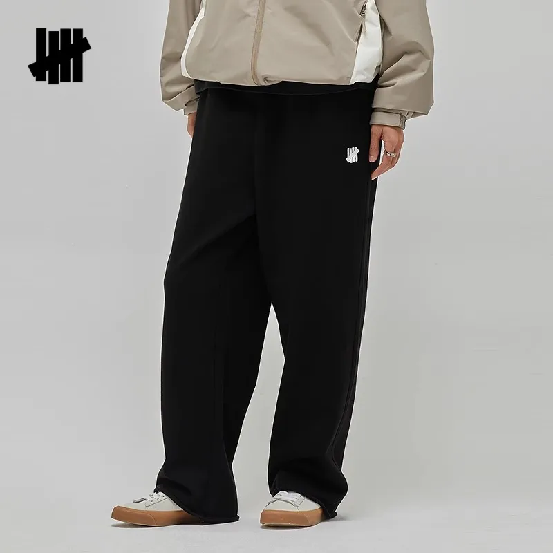 UNDEFEATED Knitted Sweatpants Unisex-4