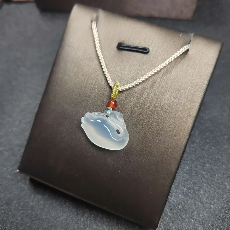 Grace Chalcedony Necklaces Unisex-6