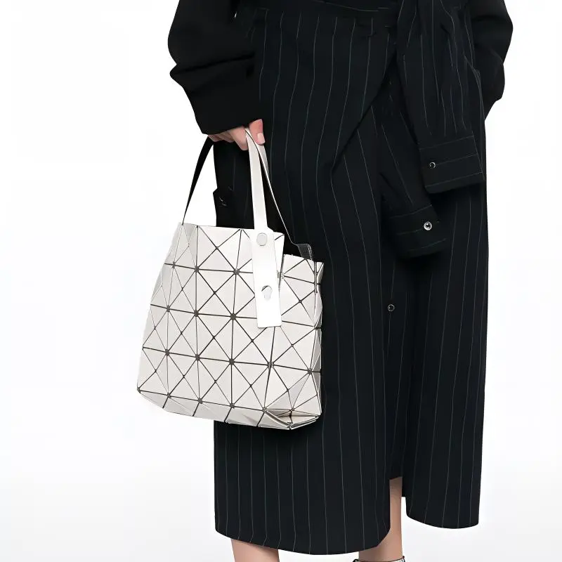 ISSEY MIYAKE Carat Shoulder Bag-4