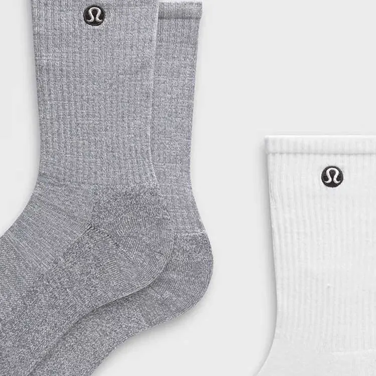 Lululemon Daily Essential Mid-Calf Socks Unisex 3 Pack-2