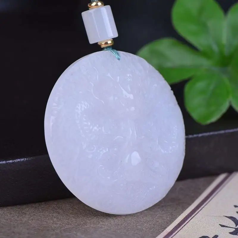 Grace Golden Silk Jade Necklaces Unisex-1