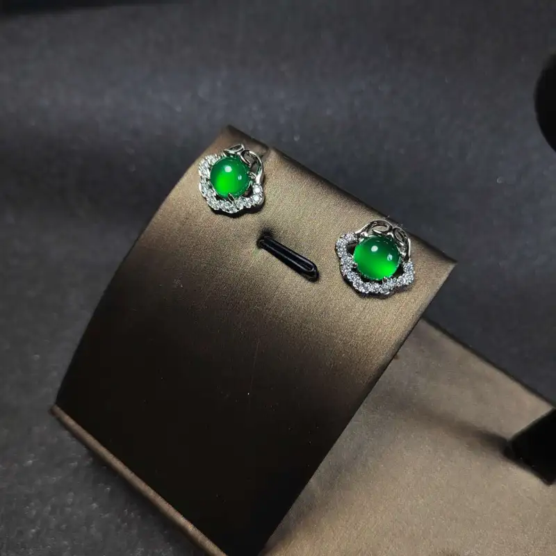 Grace Chalcedony Stud Earrings Women's-3