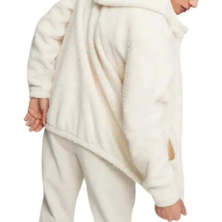 PUMA Velvet feel Coat Unisex White-2