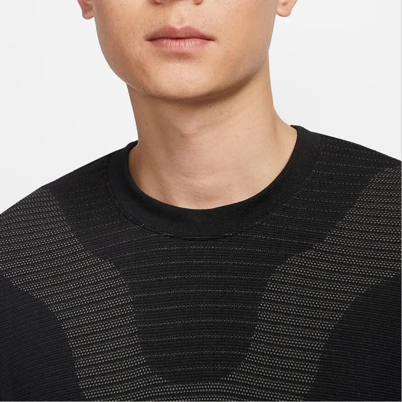 Nike 'Delta River' Dri FIT Adv Long Sleeve Base Layer-3