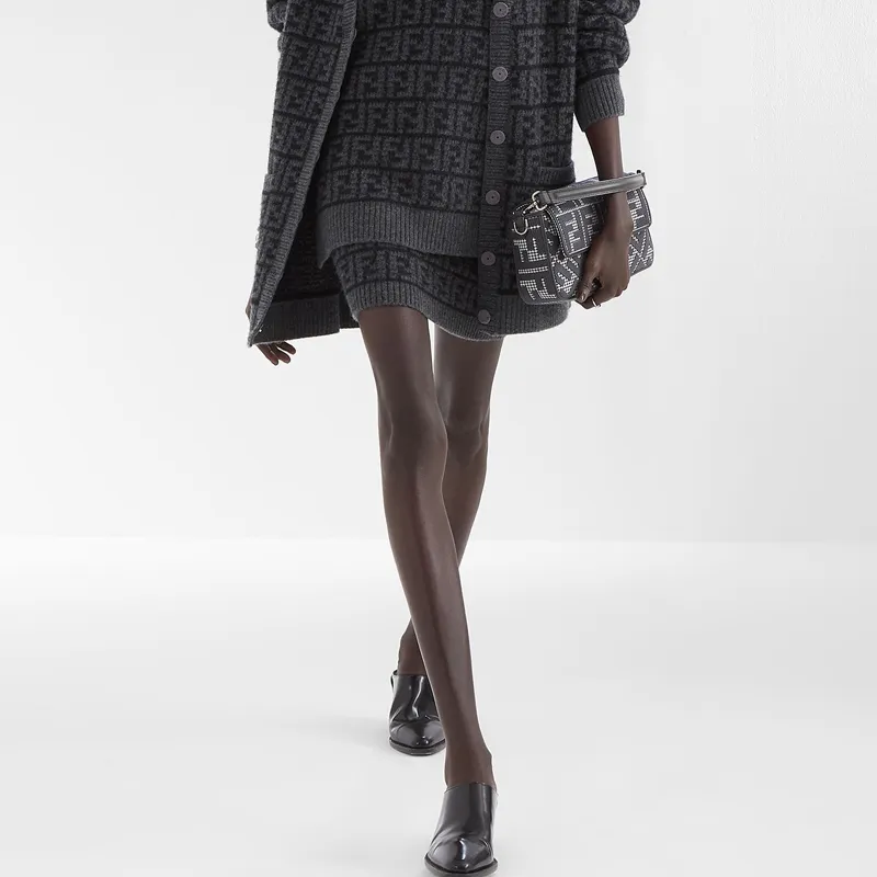 FENDI Baguette Handbags-4