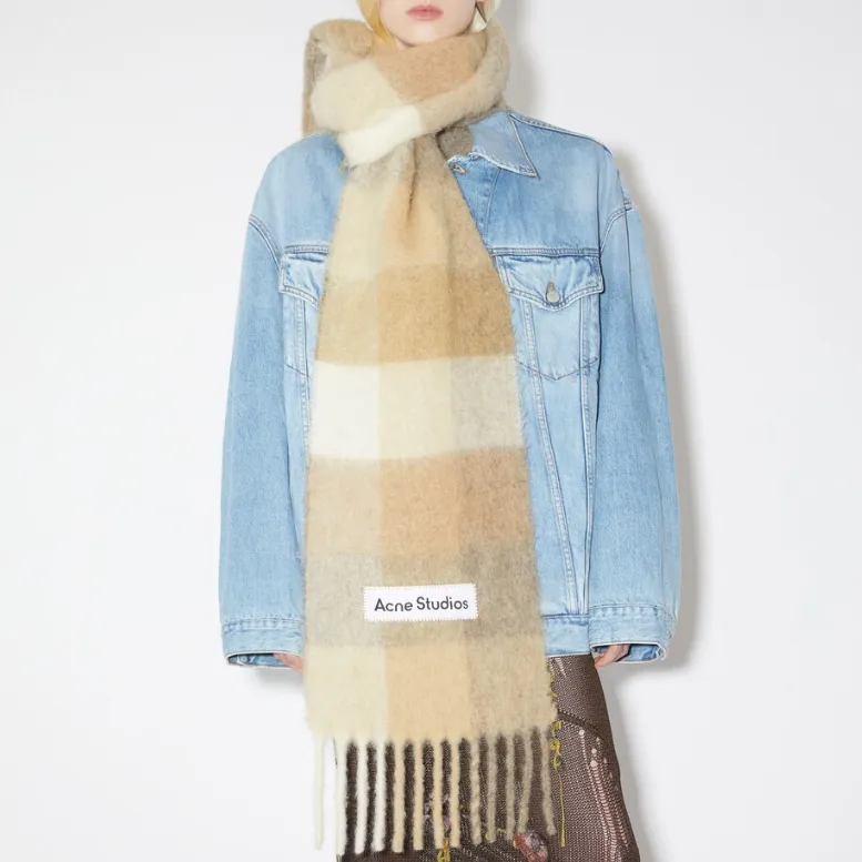 Acne Studios Logo appliqué Checked Scarf-5