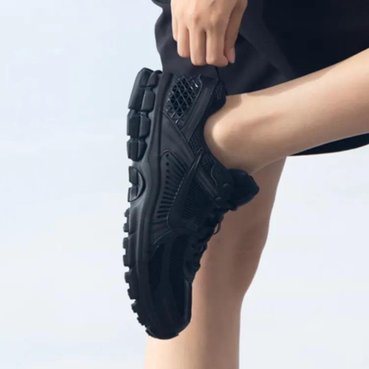Nike Air Zoom Vomero 5 Anti Slip Wear Resistant Low Top Kids' Running Shoes Black Unisex-2