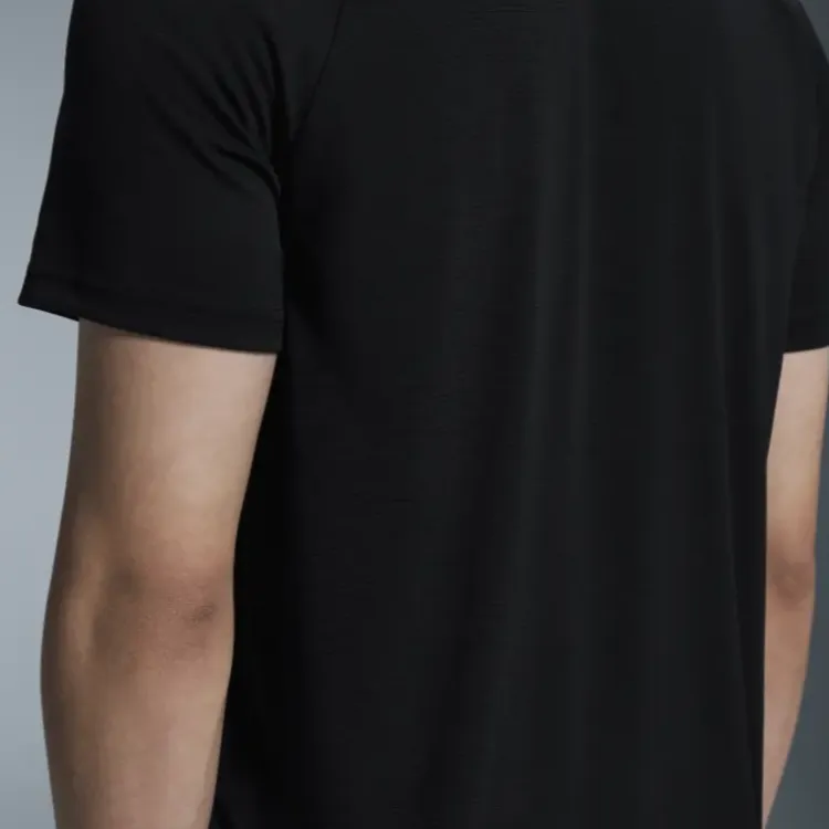 On Pace T Shirts Men Black-4