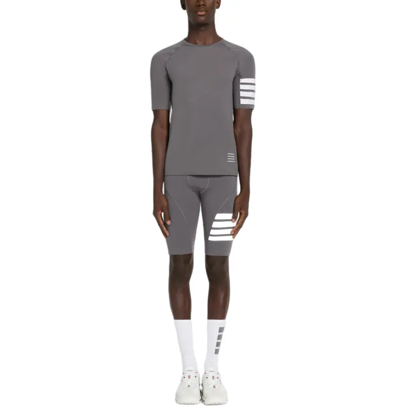 THOM BROWNE 4 Bar Striped Crewneck T Shirt-3