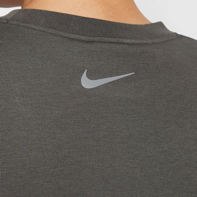 Nike Dri Fit Sweatshirt Men's Medium Gray/Summit White/Desert Moss-3
