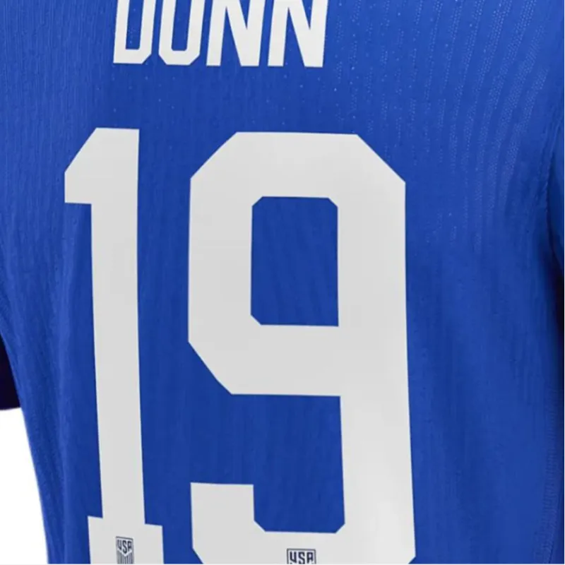 Nike T-Shirts Women's Royal-3