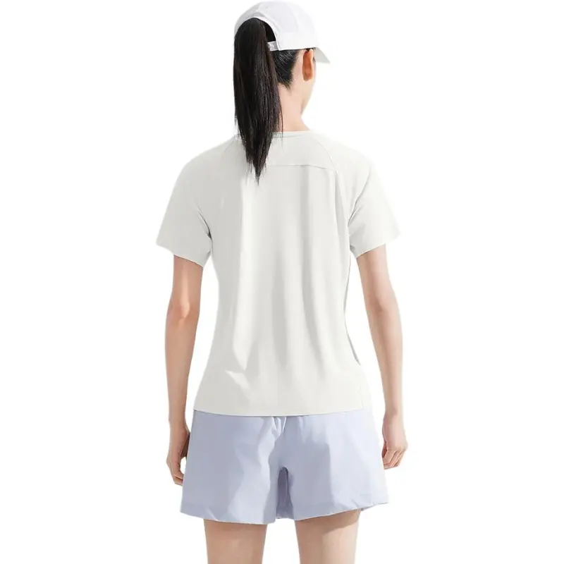 THE NORTH FACE SUN SMOOTH T Shirt Women's QLI/Dune White-1