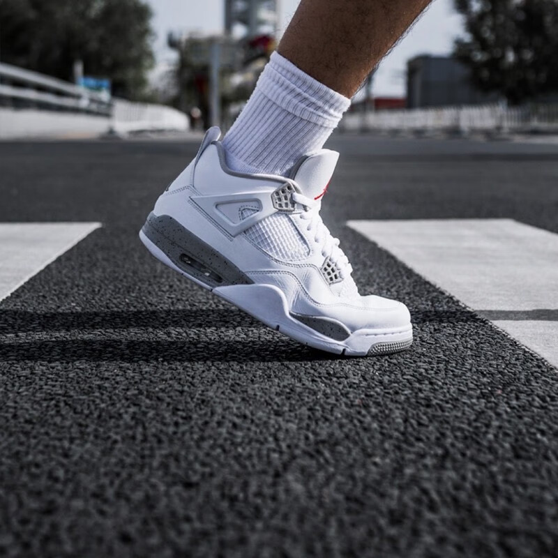 oreo jordan 4 on feet
