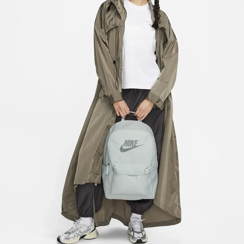 Nike Heritage Polyester Backpack Regular Unisex Light Silver & Smoke Gray-4