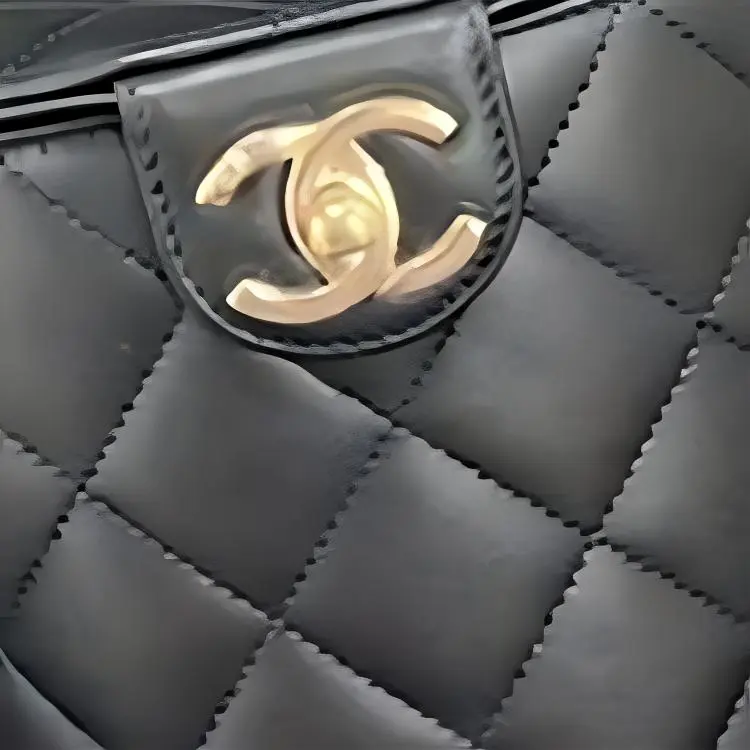 CHANEL Lambskin Makeup Box, Makeup Bag, Shoulder Bag, Crossbody Bag Medium Size Women's Black-3