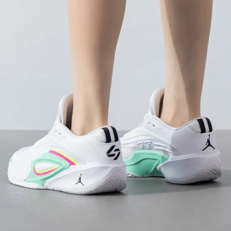 Jordan Luka 3 Anti Slip Wear Resistant Low Top Basketball Shoes White Kids'-2