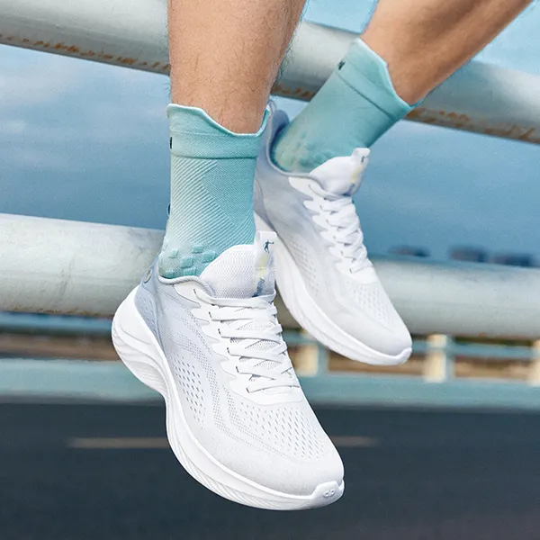QIAODAN Cushioned Slip Resistant Low Top Sprint Running Shoes Men's White Blue-3