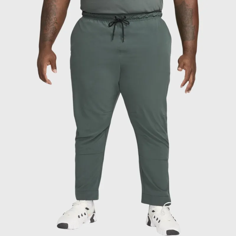 Nike Unlimited Men's Dri-FIT Zippered Cuff Versatile Pants-2
