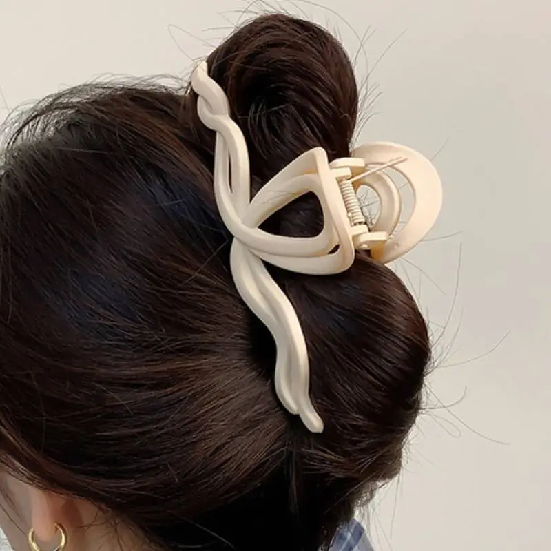 Fashionable Simple Hair Clip-1