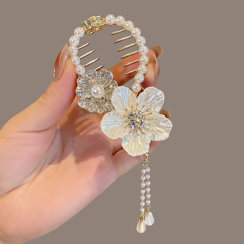Elegant Pearls Hair Clip-1
