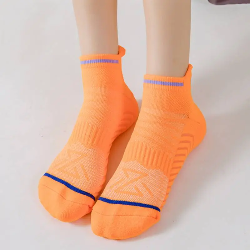 Sporty Breathable Polyester Cotton Mid Calf Sock-3