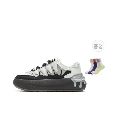 FILA 캐럿 2 로우탑 스케이트보드 신발 여성 블랙 화이트