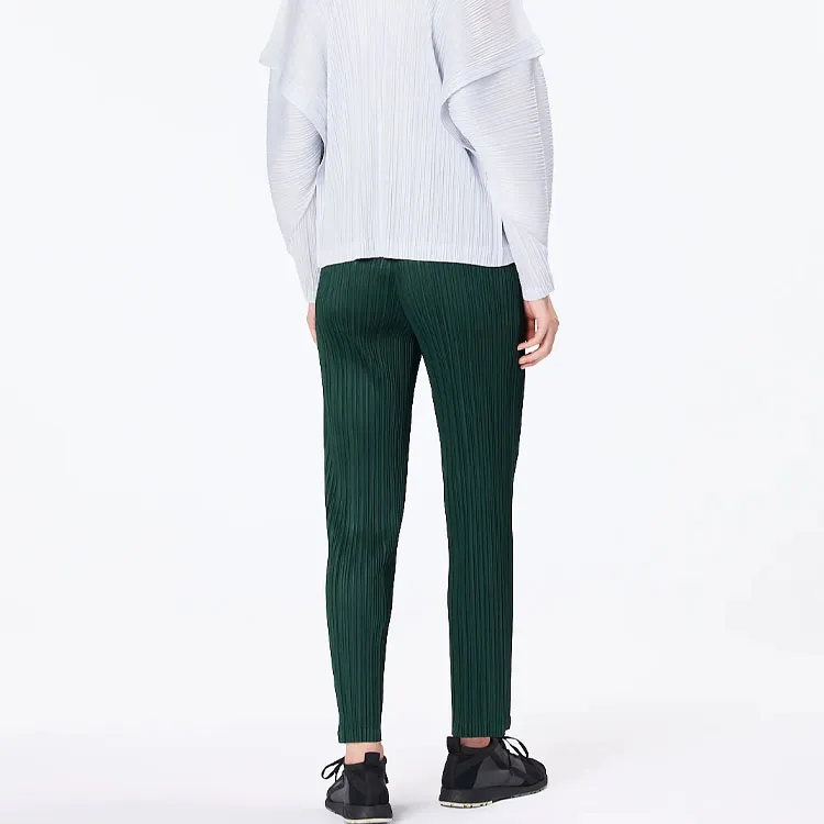 Homme Plissé Issey Miyake SS23 Casual Pants Women's Dark Green-2