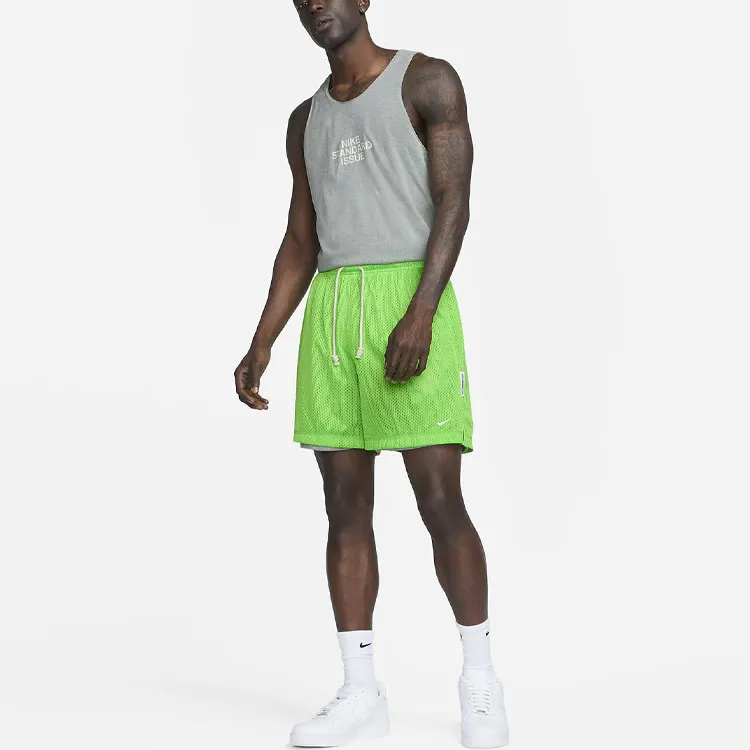 Nike Casual Shorts Men Grass Green-2