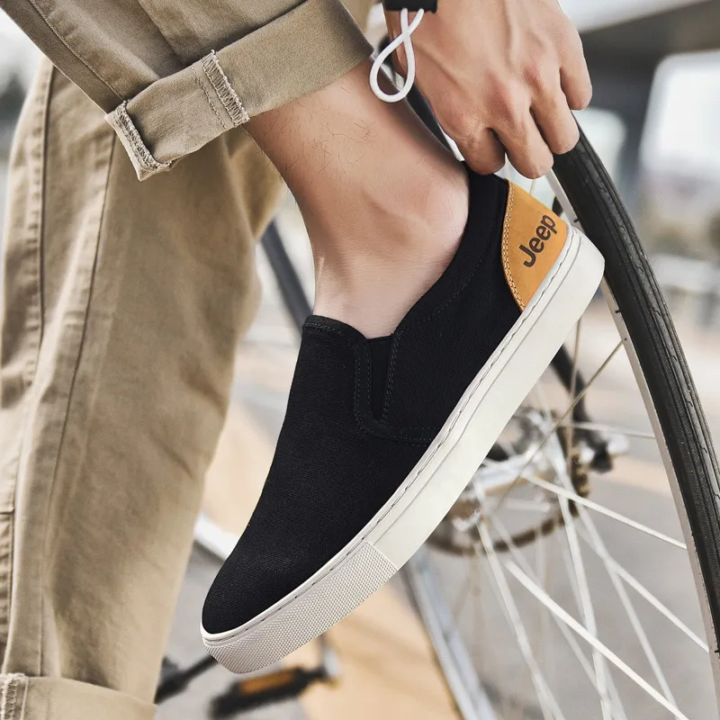 Jeep Cushioning Rebound Abrasion Resistant Lightweight Breathable Slip Resistant Low Top Casual Shoes Men's Black-5