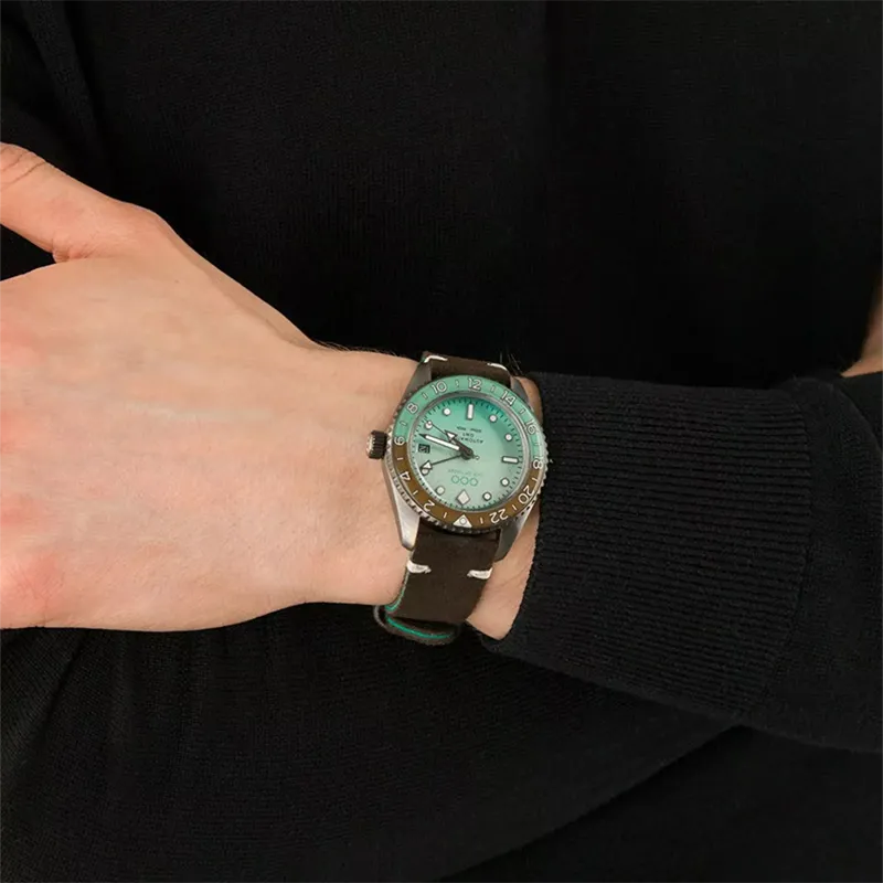 OUT OF ORDER Wrist Watch Automatic Mechanical Movement Leather Watch Bands Green Dial Unisex OOO.001 25.AE-2