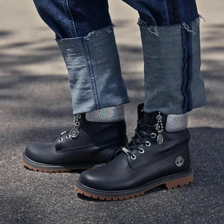 Timberland Heritage 6 Inch Waterproof Boots 'Black Full Grain With Silver Collar' Women's-6