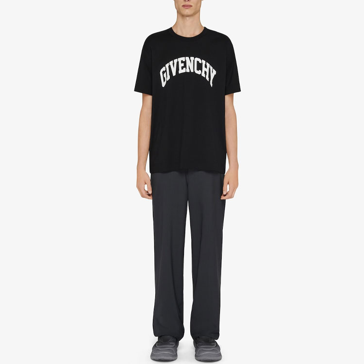 【送料&関税込】Givenchy Logo Printed Crewneck T-shirt Givenchy Givenchy Logo Printed Crewneck T-Shirt - T-Shirts