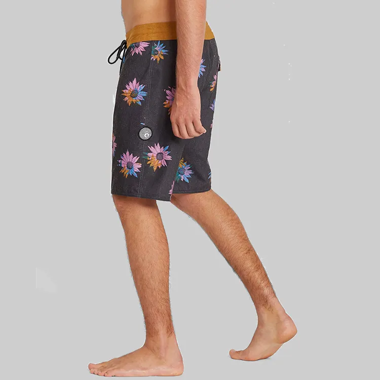 VOLCOM Casual Shorts Men Black-4