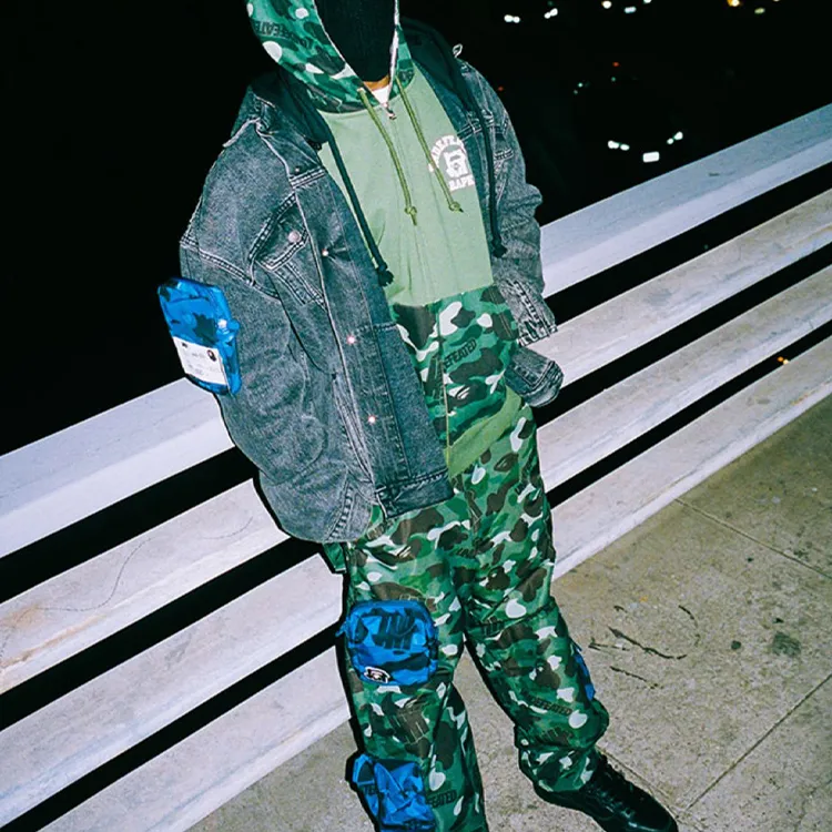 A BATHING APE X UNDEFEATED Camo Multi Pouch Pocket Pants-4