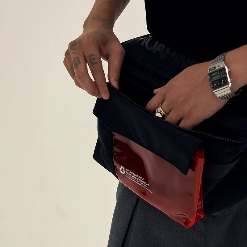 ROARINGWILD Polyamide Fanny Pack Regular Unisex Black/Red-1