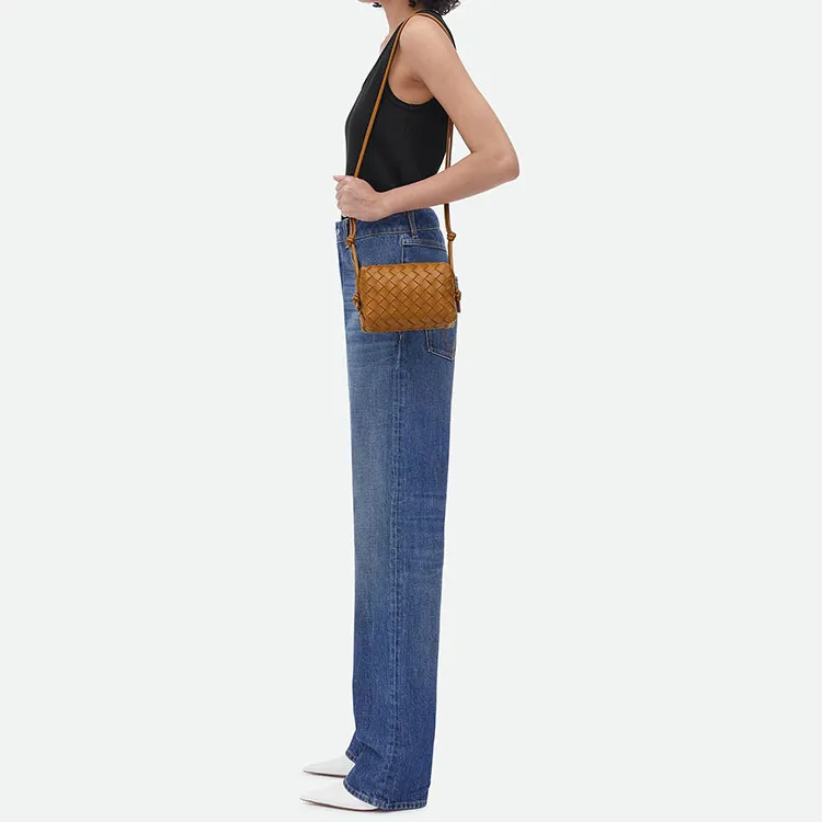 Bottega Veneta Loop Camera Bag Mini Intrecciato Camel-4
