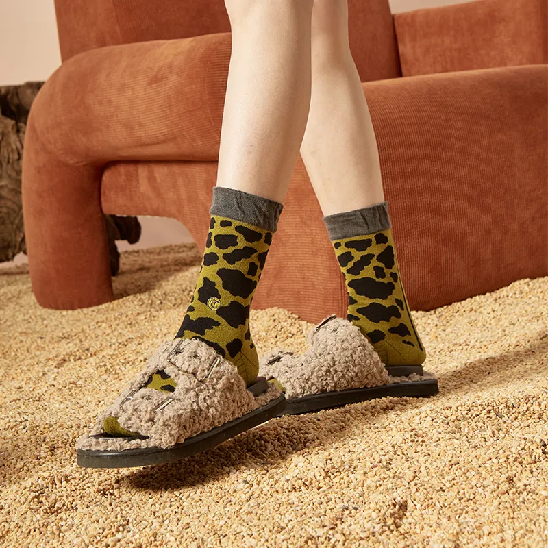 TOOCI Unisex Mid-Calf Socks-4