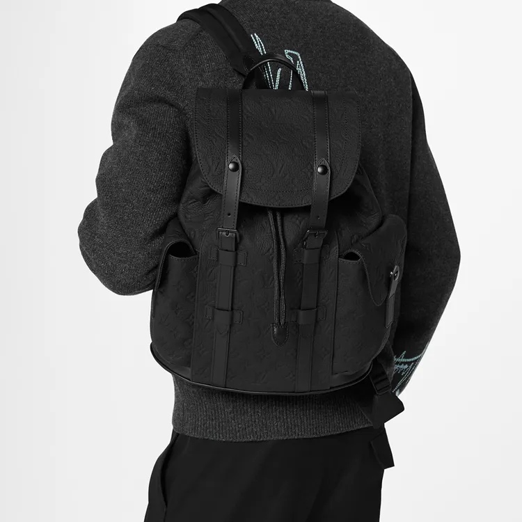 LOUIS VUITTON Christopher Pm-8