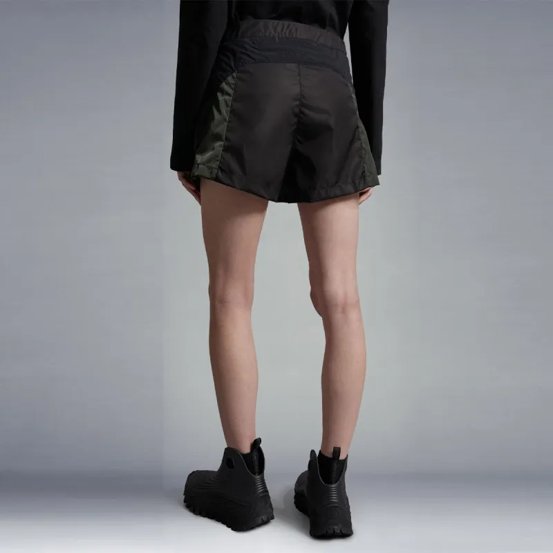 Moncler SS23 BORN TO PROTECT Series Casual Shorts Women's Black-2