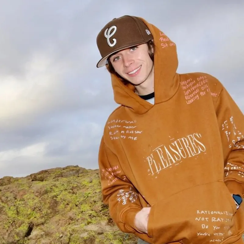 PLEASURES Remote Hoodie-8