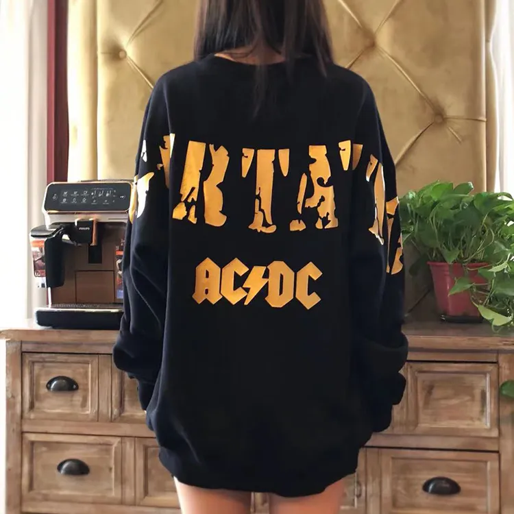 TCH Sweatshirts Unisex Black Base Gold Logo-3