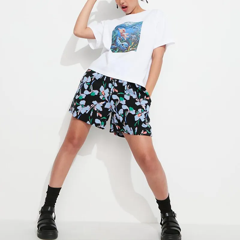 Pop Mart X UNIQLO POP MART Collaboration Edition T Shirts Women's White-2
