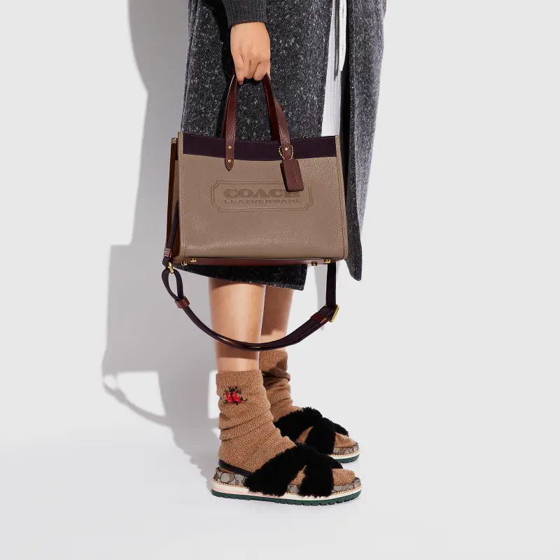 COACH Field Leather Crossbody Bag, Tote Bag, Shopping Bag, Handbag Tubas Unisex Milk Tea-3