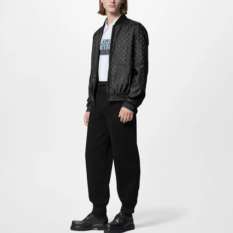LOUIS VUITTON 1AFQ92 Monogram Reversible Light Bomber-2