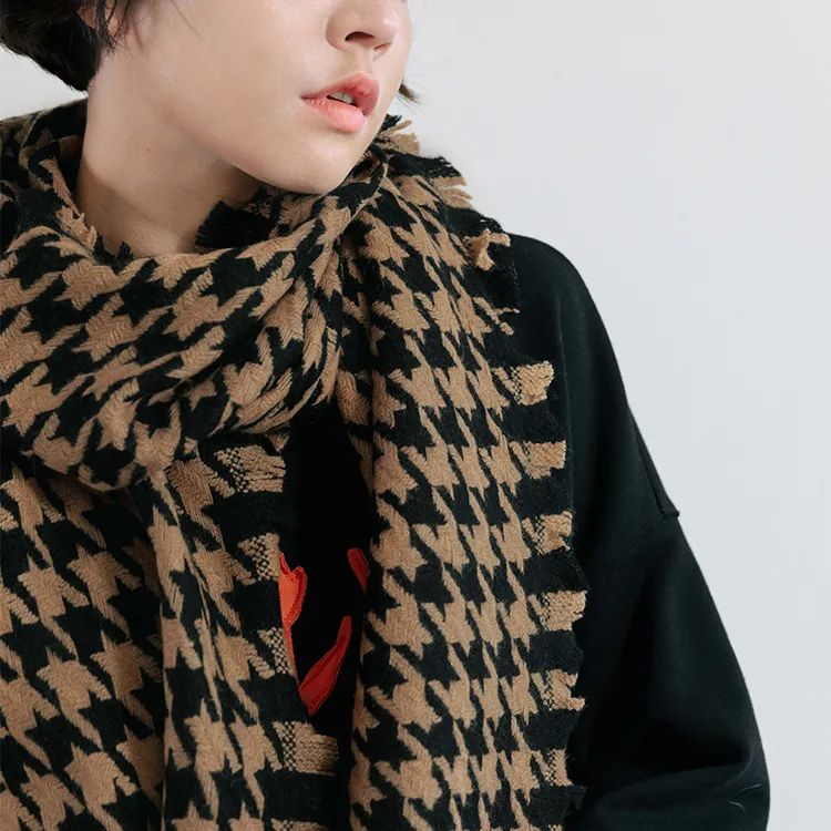 LOST PATTERN Shawls Unisex-4