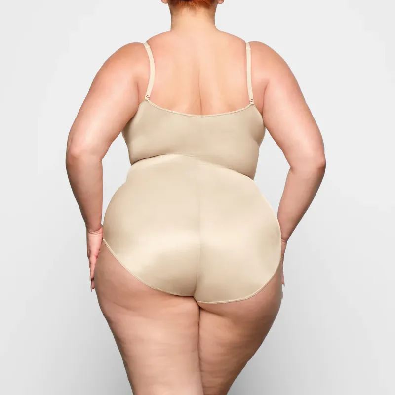 SKIMS BARELY THERE BODYSUIT BRIEF W/SNAPS One-piece Swimsuit Women's Apricot Sand-2