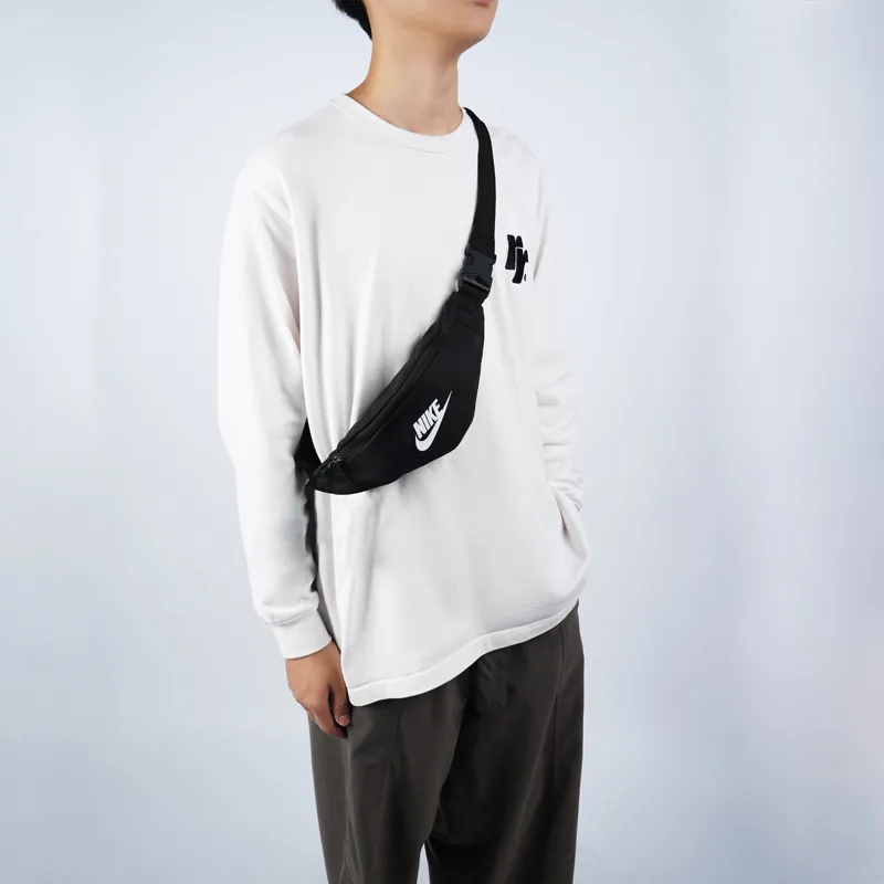Nike Polyester Fanny Pack Small Size Unisex Black-3