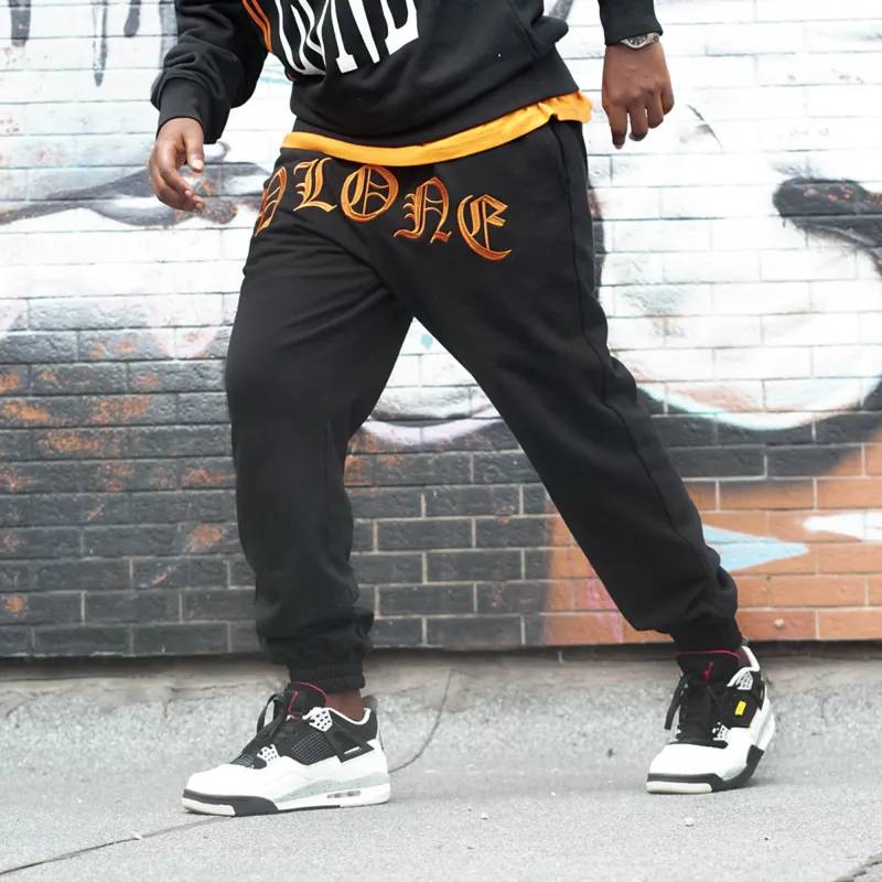VLONE Gothic Alphabet Series Sweatpants Unisex-7
