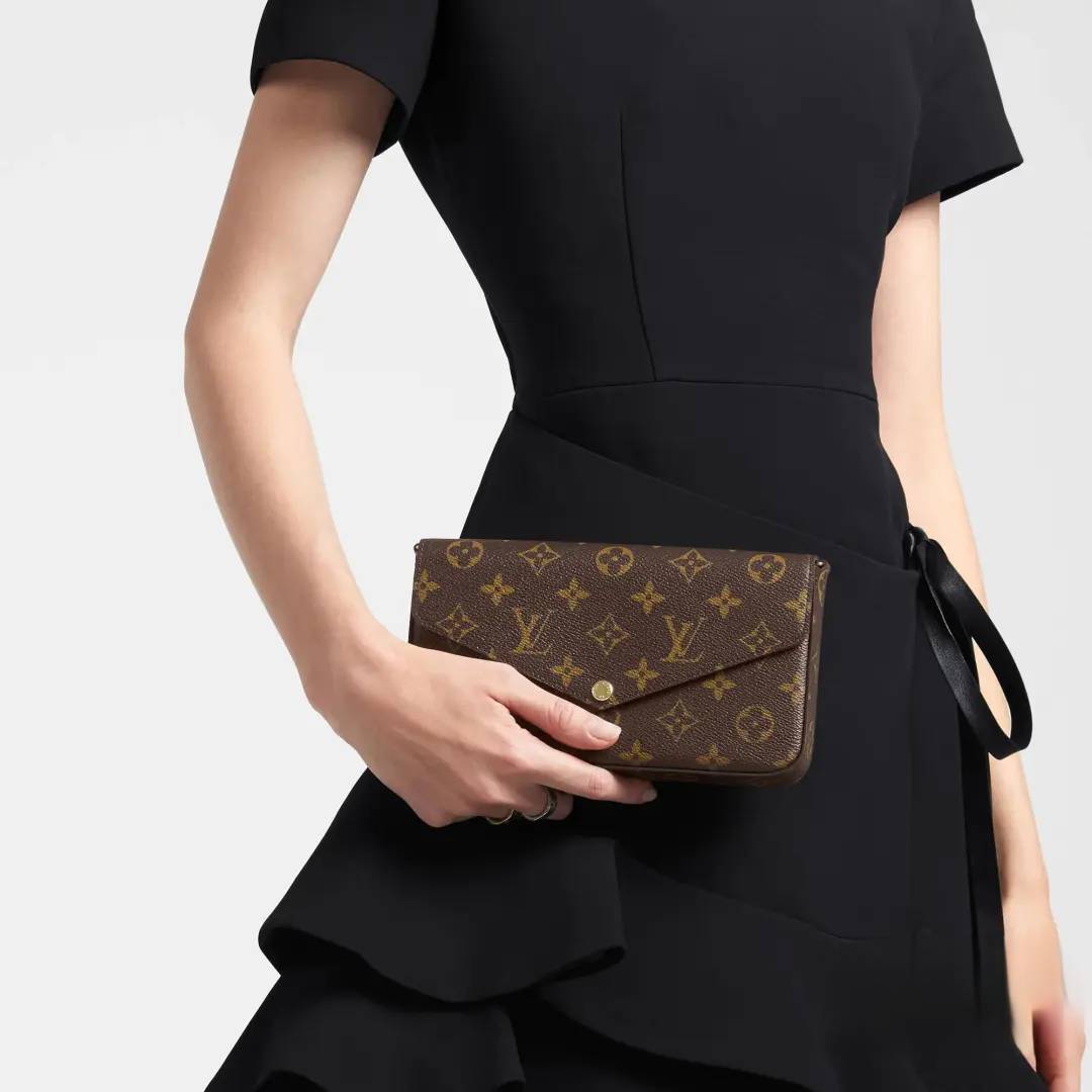 LOUIS VUITTON F licie Pochette Monogram POIZON