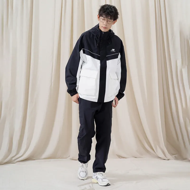 New Balance Jackets Unisex Black-2